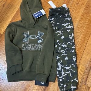 Youth size 4 Camo Under Armour Pant & Sweatshirt set NTW